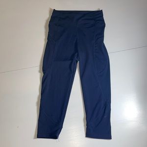 Dark blue cropped leggings 🦋✨